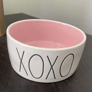 Rae Dunn dog bowls